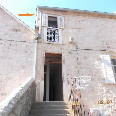 Apartment Takoma Hvar